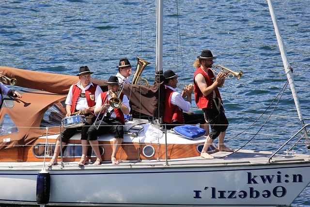 羽毛球场 羽毛球场